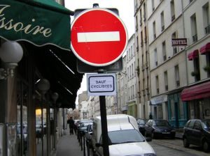 sauf-cycliste.jpg