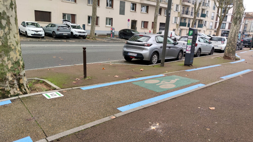 marquage du VIF à Viroflay